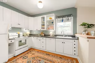 522 NE Sumner St, Portland, OR 97211 - Photo 13