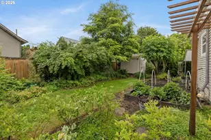 522 NE Sumner St, Portland, OR 97211 - Photo 37