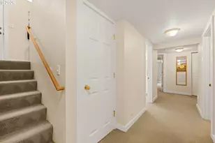 522 NE Sumner St, Portland, OR 97211 - Photo 23