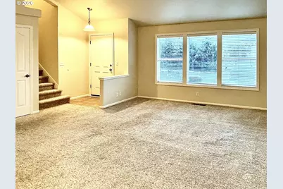 25335 Trinity St, Veneta, OR 97487 - Photo 3