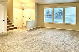 25335 Trinity St, Veneta, OR 97487 - Photo 3