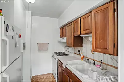 700 S Water St, Silverton, OR 97381 - Photo 19
