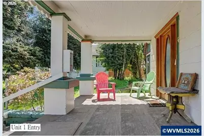 700 S Water St, Silverton, OR 97381 - Photo 3