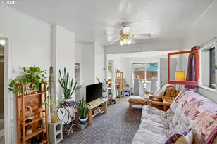 700 S Water St, Silverton, OR 97381 - Photo 9