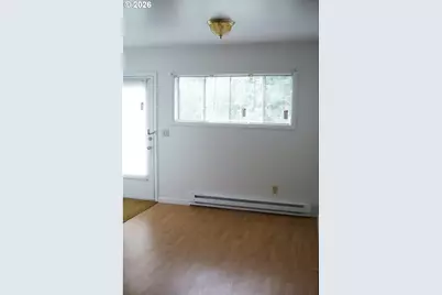 700 S Water St, Silverton, OR 97381 - Photo 11