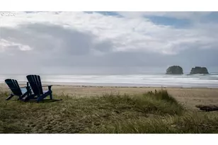 26035 Beach Dr, Rockaway Beach, OR 97136 - Photo 27