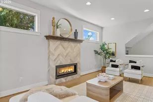 717 NE Beech St, Portland, OR 97212 - Photo 11