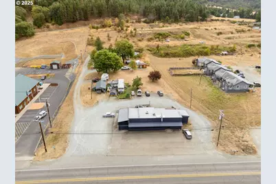 172 S Old Pacific, Myrtle Creek, OR 97457 - Photo 3