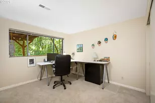 1546 SW Upland Dr, Portland, OR 97221 - Photo 31