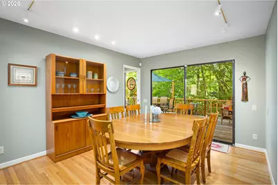 1546 SW Upland Dr, Portland, OR 97221 - Photo 21