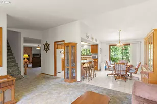 628 SE 33rd Ct, Hillsboro, OR 97123 - Photo 5