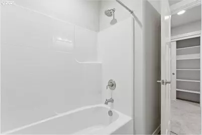 8565 SW 176th Ave, Beaverton, OR 97007 - Photo 31