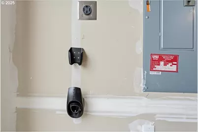 8565 SW 176th Ave, Beaverton, OR 97007 - Photo 37