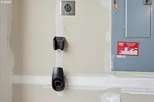 8565 SW 176th Ave, Beaverton, OR 97007 - Photo 37