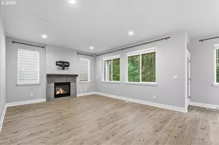 8565 SW 176th Ave, Beaverton, OR 97007 - Photo 11