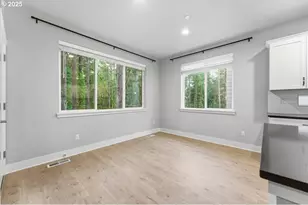 8565 SW 176th Ave, Beaverton, OR 97007 - Photo 9