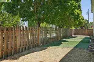 4945 SE Ogden St, Portland, OR 97206 - Photo 33