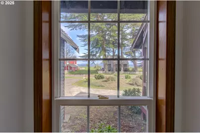 34009 Territory Rd, Oysterville, WA 98641 - Photo 27