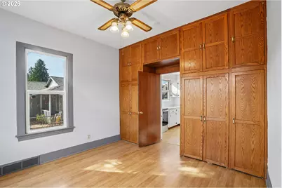 8417 N Berkeley Ave, Portland, OR 97203 - Photo 21