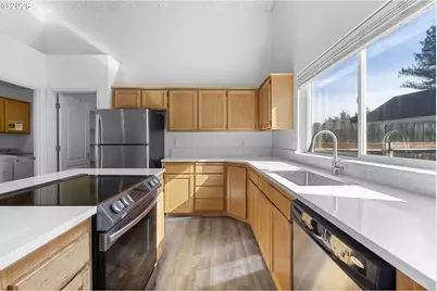 4735 SE Powell Butte Pkwy, Portland, OR 97236 - Photo 17
