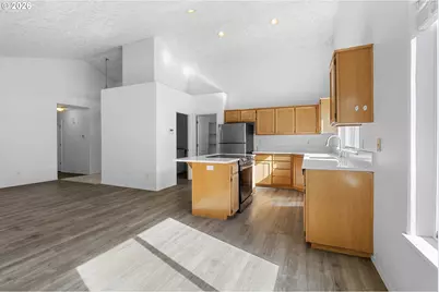 4735 SE Powell Butte Pkwy, Portland, OR 97236 - Photo 13