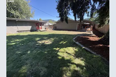 5968 E St, Springfield, OR 97478 - Photo 21