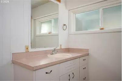 620 Judson St SE, Salem, OR 97302 - Photo 33