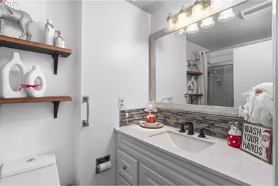 301 NE 109th St, Vancouver, WA 98685 - Photo 23