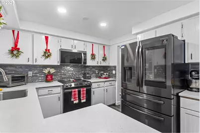 301 NE 109th St, Vancouver, WA 98685 - Photo 13