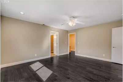 1522 NE Marine Dr, Portland, OR 97211 - Photo 33