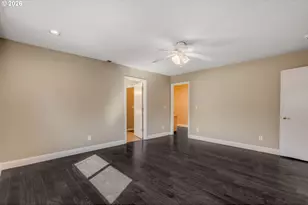 1522 NE Marine Dr, Portland, OR 97211 - Photo 33
