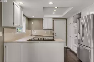 1522 NE Marine Dr, Portland, OR 97211 - Photo 17
