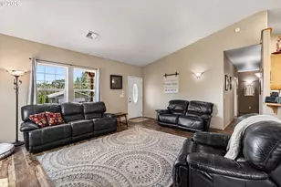 445 Green Valley Rd, Oakland, OR 97462 - Photo 21