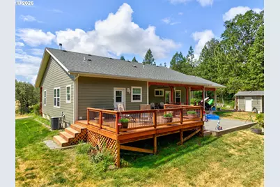 445 Green Valley Rd, Oakland, OR 97462 - Photo 11