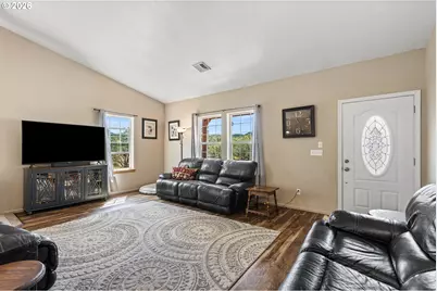 445 Green Valley Rd, Oakland, OR 97462 - Photo 13