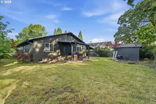 909 N Sitka Ave, Newberg, OR 97132 - Photo 21