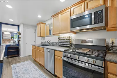 909 N Sitka Ave, Newberg, OR 97132 - Photo 11