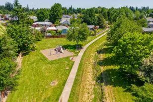 638 SW Westview Dr, McMinnville, OR 97128 - Photo 41