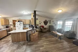 10504 G Ct, Island City, OR 97850 - Photo 7