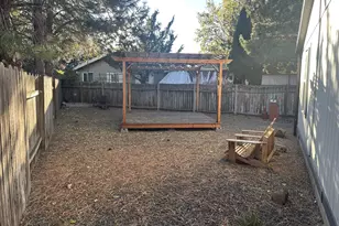 10504 G Ct, Island City, OR 97850 - Photo 21