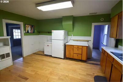 195 Fir St, Mount Angel, OR 97362 - Photo 7
