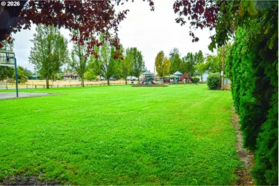 195 Fir St, Mount Angel, OR 97362 - Photo 27