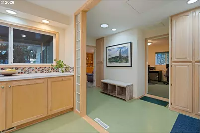 6167 SW Miles Ct, Portland, OR 97219 - Photo 29