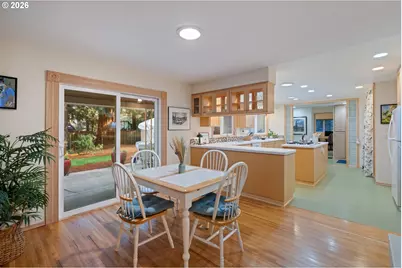 6167 SW Miles Ct, Portland, OR 97219 - Photo 17