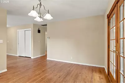 8123 SE Roots Rd, Milwaukie, OR 97267 - Photo 13
