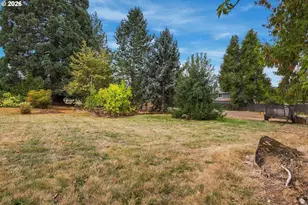 8123 SE Roots Rd, Milwaukie, OR 97267 - Photo 35