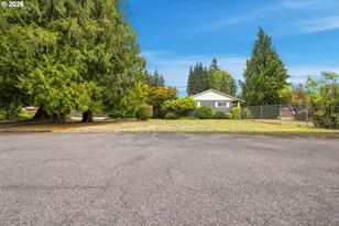 8123 SE Roots Rd, Milwaukie, OR 97267 - Photo 33