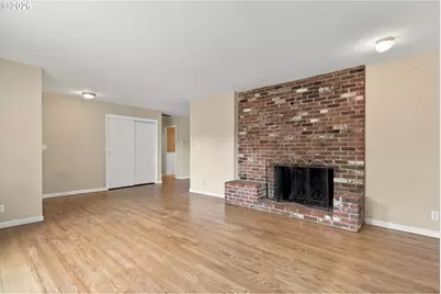 8123 SE Roots Rd, Milwaukie, OR 97267 - Photo 7