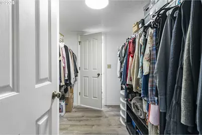 4000 Carman Dr #E-68, Lake Oswego, OR 97035 - Photo 13