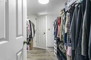 4000 Carman Dr, Lake Oswego, OR 97035 - Photo 13